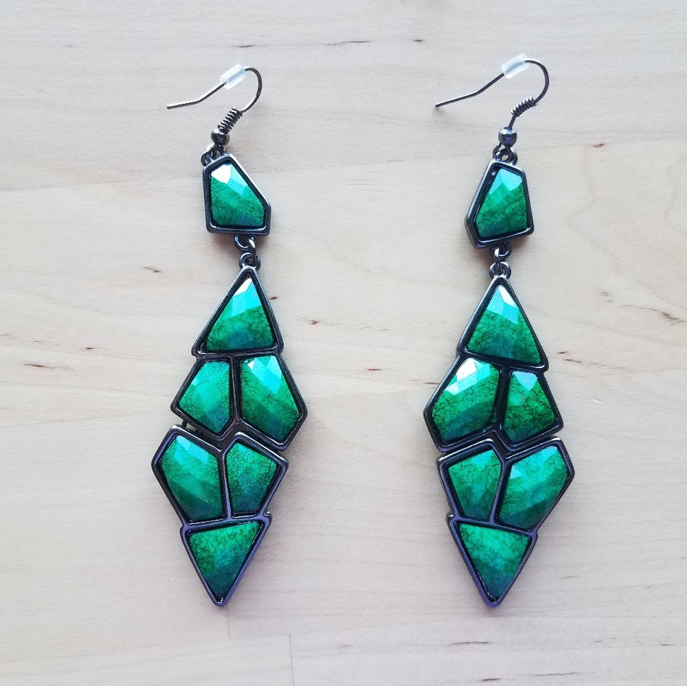 Emerald-green Earrings